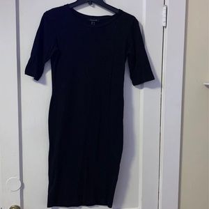 Black bodycon dress